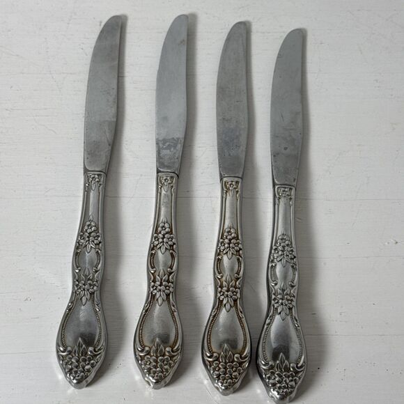 4 Vintage Oneida Dinner/Butter Knives 1977 Huntington Wm A Rogers Stainless - Picture 6 of 7
